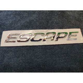 โลโก้ ESCAPE ติดรถ FORD