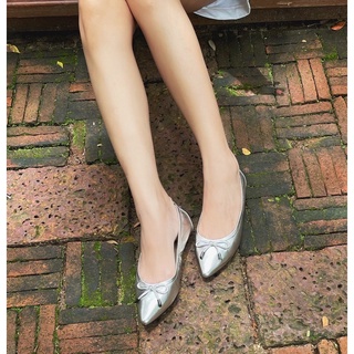 รองเท้าหนังแกะ ICONIQ รุ่น Lily Comfy Flat with Bow in Champagne