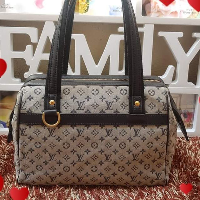 ✴PRE-LOVED/AUTHENTIC ✴ LV Mini Lin Josephine (Mary Kate/limited) สี Navy Blue PM. 
👄11,900- 👄