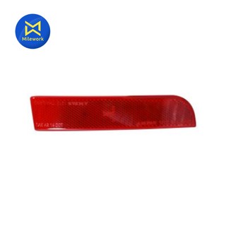 ทับทิมกันชนหลัง ATTRAGE ขวา แท้ห้างMITSUBISHI (8355A082)