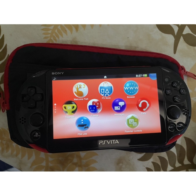 PSVita (รุ่น 2000) มือสองญี่ปุ่น (nobox)+ เมม SD2Vita 32 GB