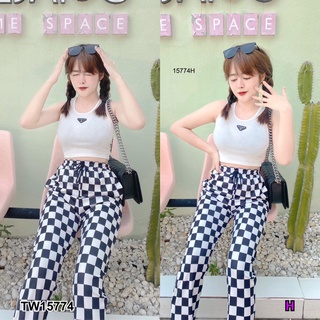 TwinsShopVip💗พร้อมส่ง TW15774 set 2 ชิ้น เสื้อครอปแขนกุดอกปักโลโก้ + กางเกงขายาวลายตารางหมากรุก Set of 2 piece