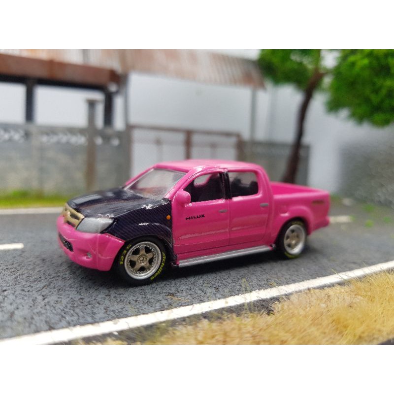 โมเดลรถเหล็กงาน Restoration majorette hilux vigo ขนาด 1/64