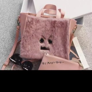 FENDI HANDBAG💕 ขนนิ่ม ไม่หลุดง่าย