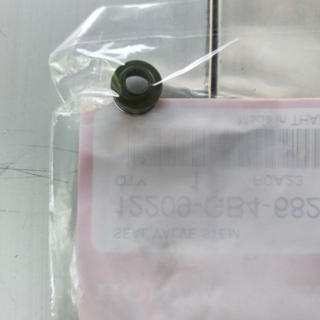 ซีลก้านวาล์ว HONDA แท้ศูนย์ 12209-GB4-682