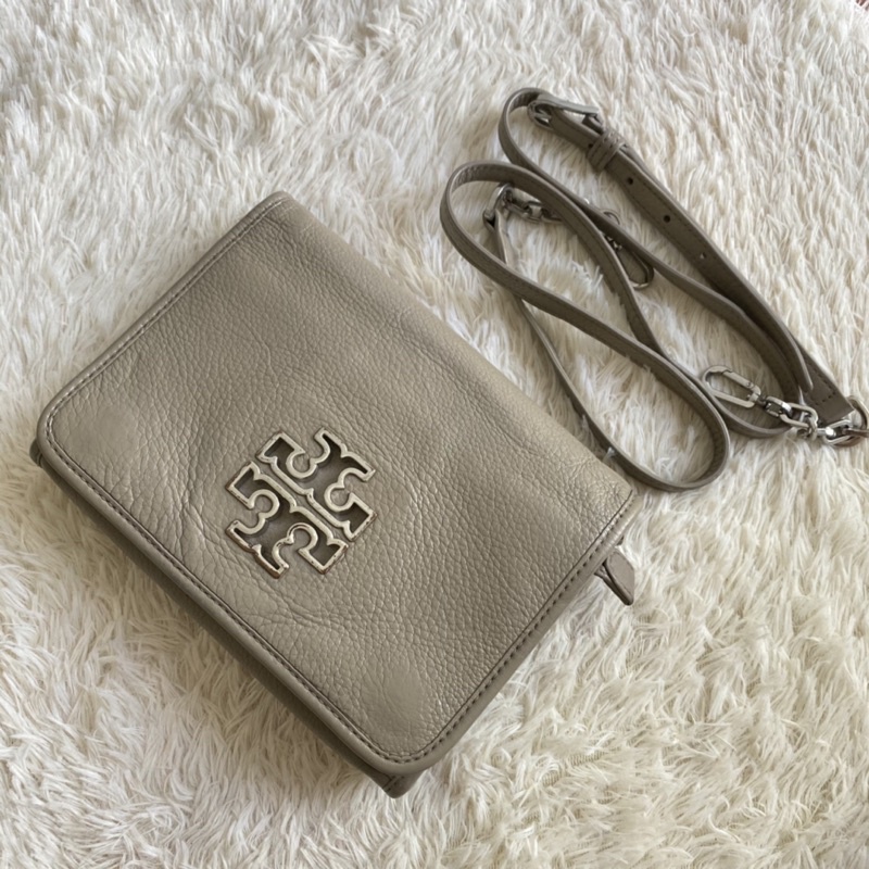 กระเป๋า Tory burch crossbody Britten combo สี grey มือสองของแท้