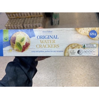 ขนมปังกรอบ รสดั้งเดิม ตรา วูลเวิร์ธ 125 g. Original Water Crackers ( Woolworths Brand )