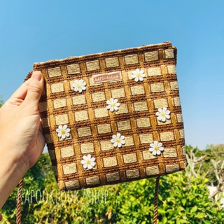 KAPOOKLOOK กระเป๋าสาน