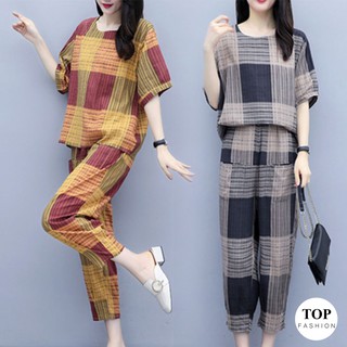 🔥พร้อมส่งไทย ราคาถูก🔥ชุดเซ็ต เสื้อคอกลมแขนสั้น + กางเกงขา8ส่วนทรงปล่อยลายสก็อตใหญ่ มี 2 สี