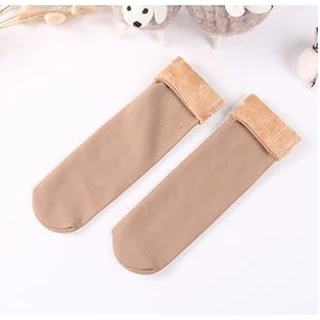 ถุงเท้าบุขนกันหนาว ได้ถึง - 10 องศา freesize ขนาด 26-28 cm มี 2 สีให้เลือก สีดำและสีเนื้อ