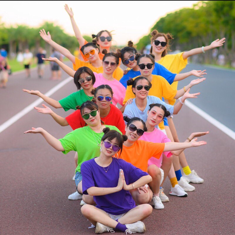 เสื้อยืดสีพื้นsetเสื้อแถมถุงเท้าผ้าCottonมีไซต์s-5xlรอบอกเริ่ม32”ใหญ่สุด54”มีไซต์ใหญ่สำหรับbigsize