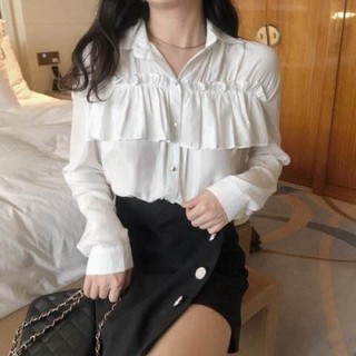 เสื้อเชิ้ต Oversize แต่งระบายหน้า