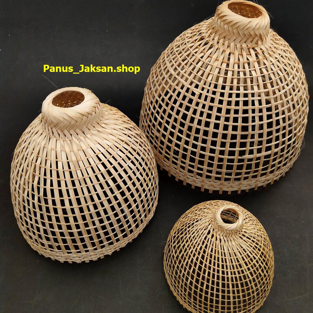 สุ่มโคมไฟขนาดกลาง งานจักสานไม้ไผ่ (ขนาด 4" / 6" & 8") ต้องการสั่งซื้อจำนวนมากกรุณาสอบถามทางข้อความ เพื่อรับราคาพิเศษ