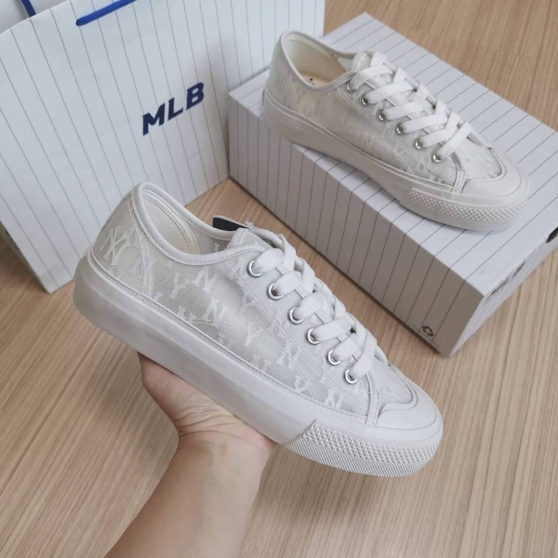 พร้อมส่ง MLB Playball Mono Mesh NY รองเท้าสีขาว