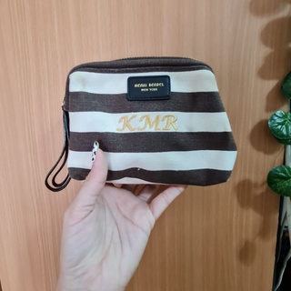 กระเป๋าปากโครงเหล็ก ใบเล็กน่ารัก Brand: KMR