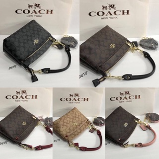 กระเป๋า Coach สามช่องซิป ❣️ดีไซน์หรู ลายซิกเนเจอร์คลาสิกตลอดกาล