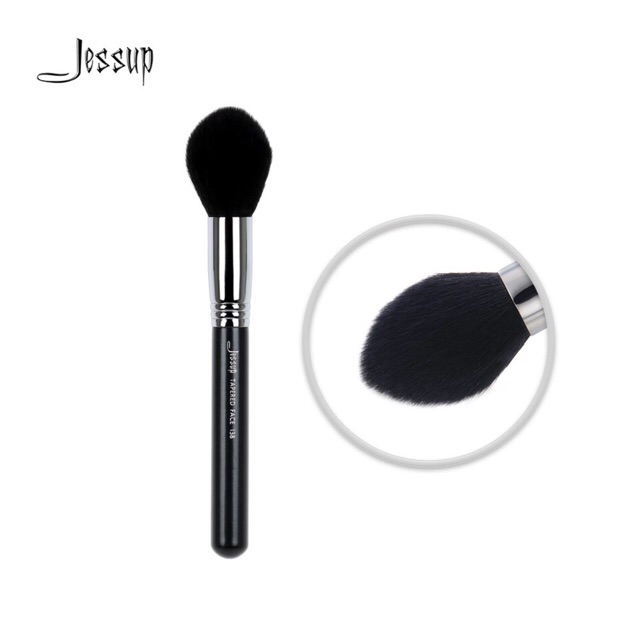 แปรงปัดแก้ม Tapered Face Single Brush 138