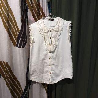 [มือสอง] เสื้อผ้าแต่งลูกไม้สไตล์ญี่ปุ่น