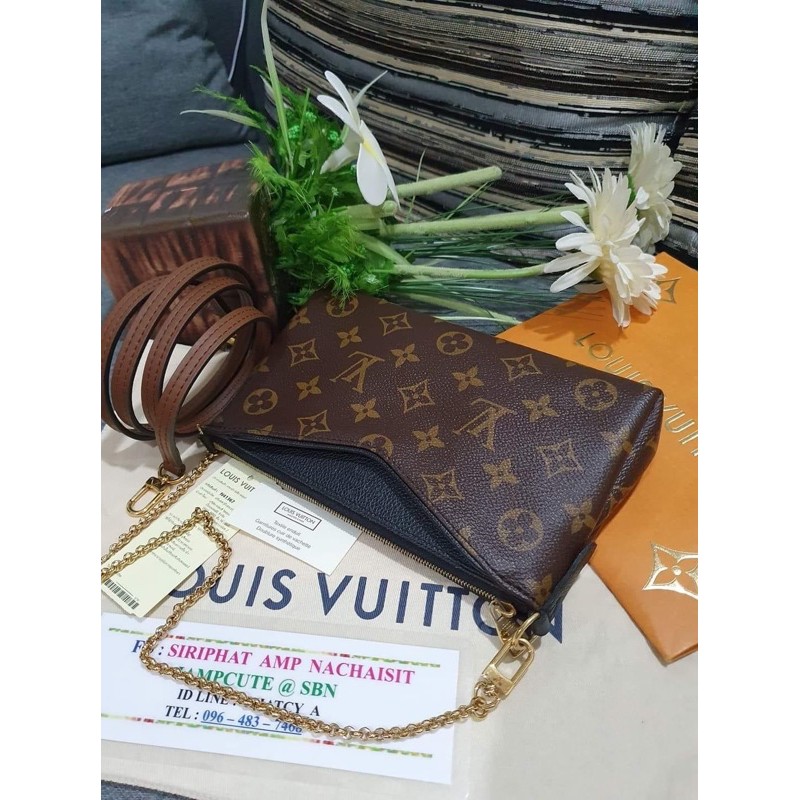 lv pallas clutch ปี17 สวยๆค่ะ