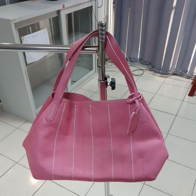 กระเป๋าหนังมือสองสีชมพู MaxMara