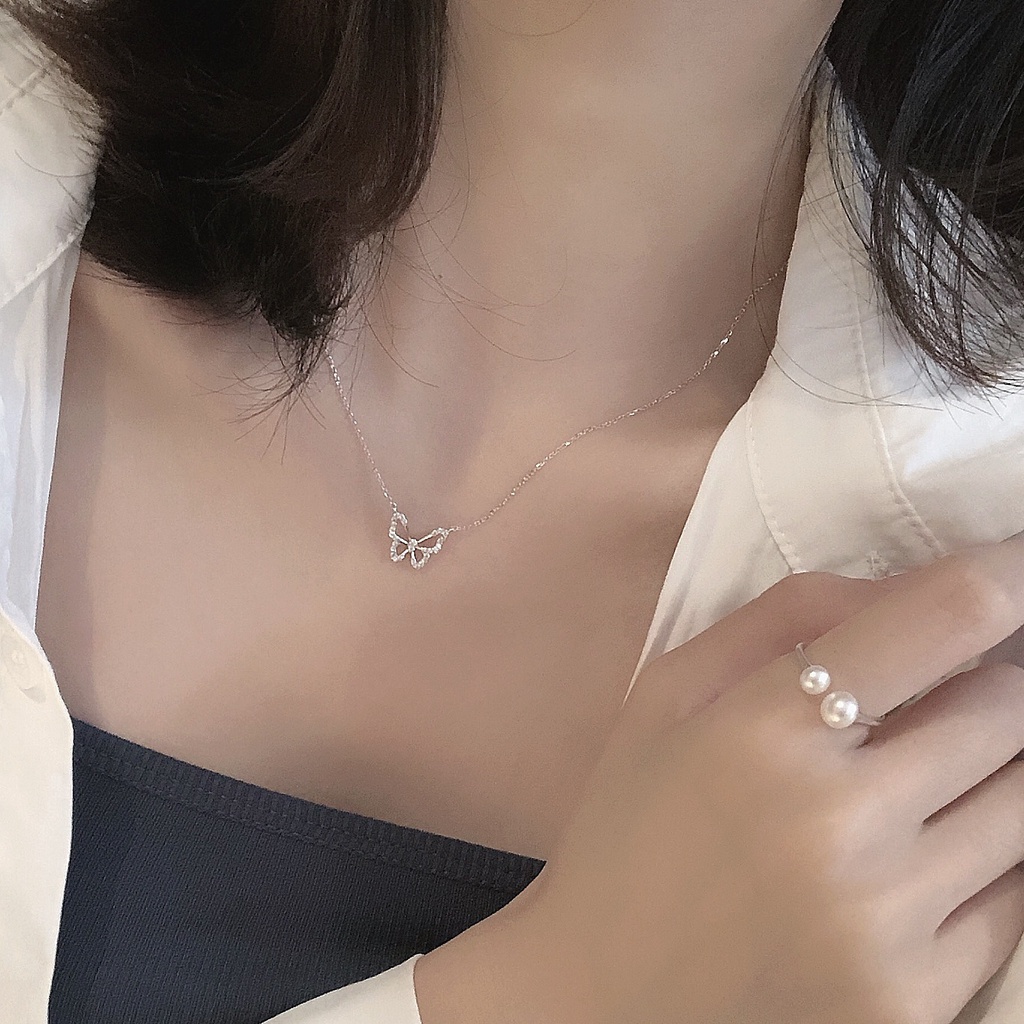 สร้อยคอโชคเกอร์ เงินแท้ 925 จี้รูปผีเสื้อ ประดับเพทาย แวววาว เครื่องประดับแฟชั่น สําหรับผู้หญิง