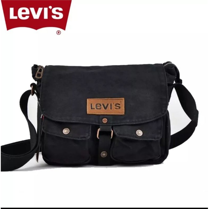 กระเป๋าสะพายข้างLevi's ของแท้👍