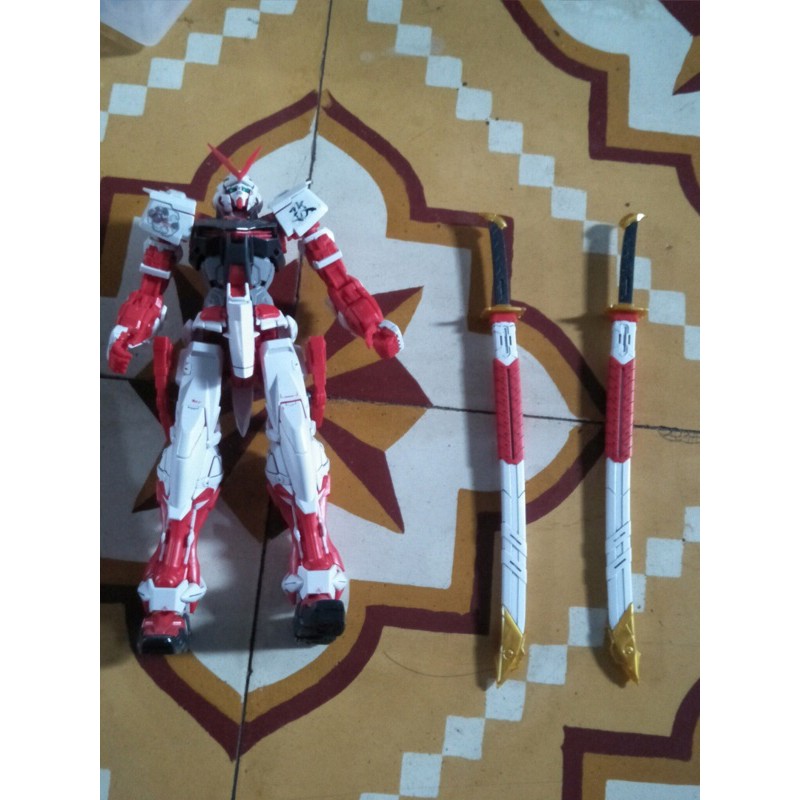 Mg Gundam Astray Red Frame Bandai Model