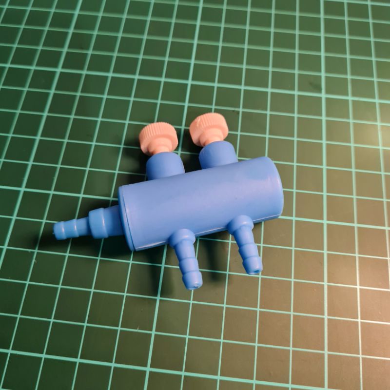 2-WAY WATER DIVIDER AERATOR FAUCET