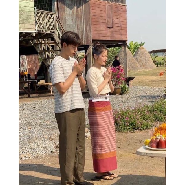 ชุดผ้าฝ้ายพื้นเมือง สีสันสดใส สวย ใส่สบาย