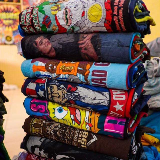 เสื้อ USA มือ2 สภาพ 60-80%