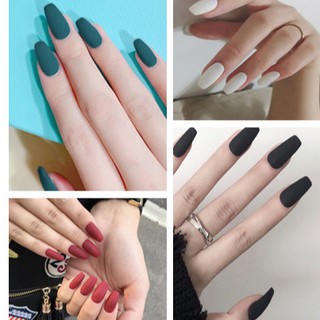 【ส่งของขวัญ】เล็บปลอมสําหรับตกแต่งเล็บจํานวน 24 ชิ้น