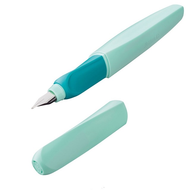 Pelikan ปากกาหมึกซึม Twist (Neo Mint)
