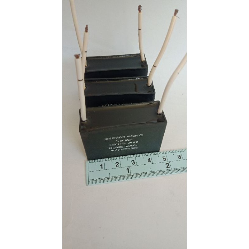 (แพ็ค1ชิ้น) C 3UF 400VAC Cพัดลม Cรันนิ่ง Cสตาร์ท 3UF ยี่ห้อSAMWHAเกรดอย่างดี สายสีขาว คาปาซิเตอร์ C3UF400VAC C 3UF400VAC