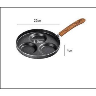กระทะ กระทะทอดไข่ 3หลุม กระทะทอดไข่ดาว มือจับด้ามไม้ 3หลุม วัสดุAluminum Alloy --สินค้ามีพร้อมส่ง--