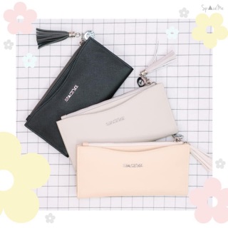 กระเป๋าสตางค์ใบยาว space me สีครีม