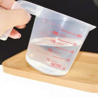 ถ้วยตวงของเหลวสีขาวโปร่งแสงพลาสติก 250ml. /1 Cup ,8 ออนซ์ แบบมีด้ามจับ มีขีดสเกล
