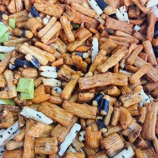 1 กิโล ขนมข้าวกรอบญี่ปุ่น สาหร่าย ขนมญี่ปุ่น Rice cracker อร่อย ฟิน