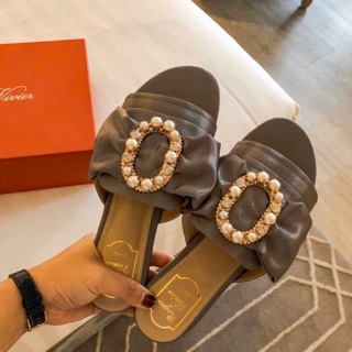 🌟งานเข้าใหม่ 🌟  Roger​ vivier sandal 2019