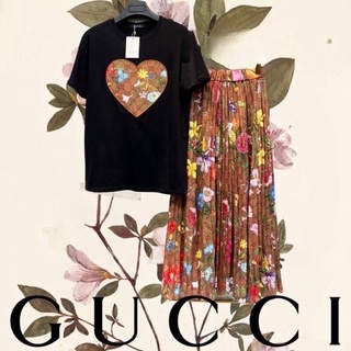 ชุดเซ็ต เสื้อ+กระโปรงพลีท GUCCI 2022SS