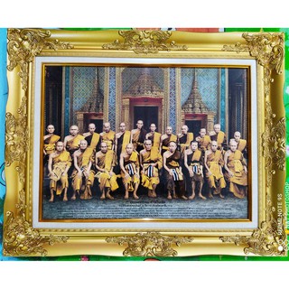 ภาพรวมเกจิอาจารย์ดัง ใส่กรอบหลุยส์สีทองอย่างดี ขนาดภาพ 15x20 นิ้ว ขนาดรวมกรอบ 53x66นิ้ว มอบเป็นของขวัญ งานขึ้นบ้านใหม่