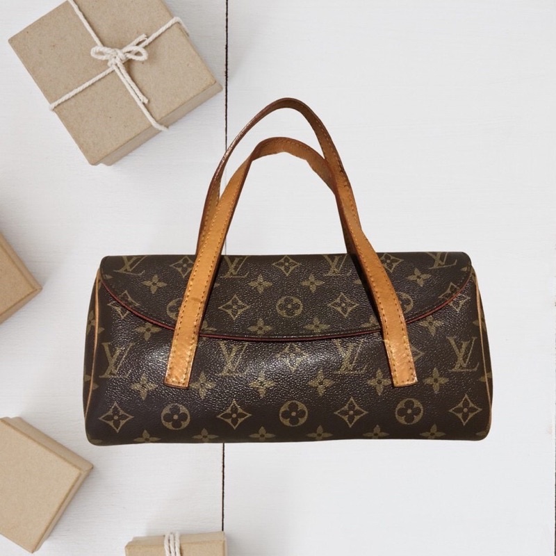 LOUIS VUITTON Monogram Papillon 30