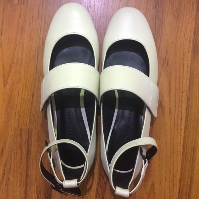 รองเท้า Charles & Keith ของแท้💯