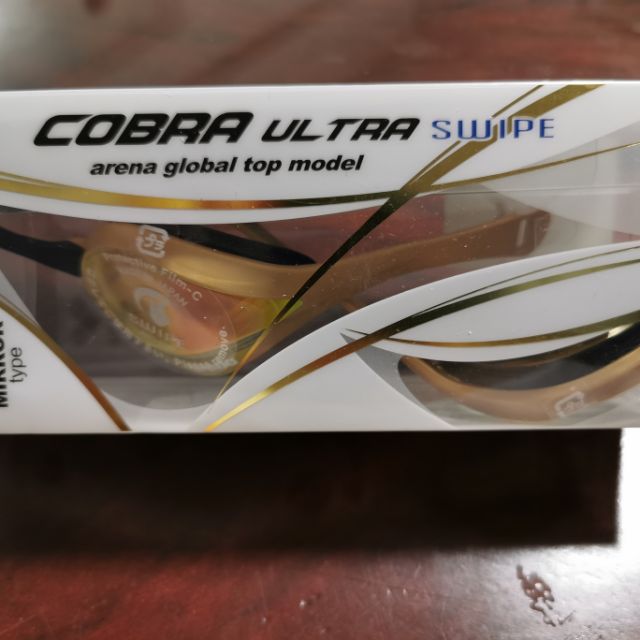 แว่นตาว่ายน้ำArena Cobra ultra swipe