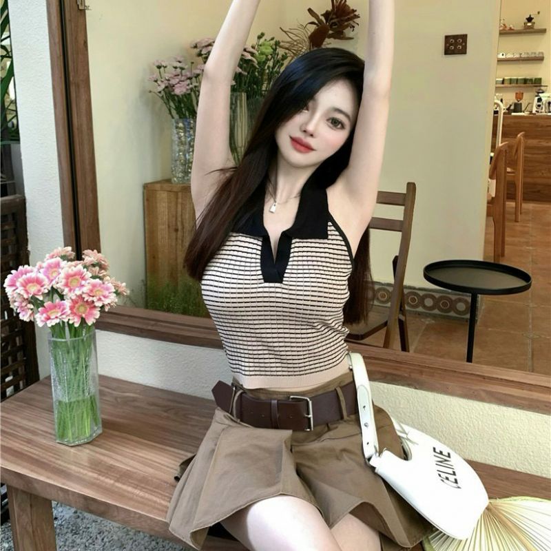 Vogue🌟พร้อมส่ง🌟  เสื้อครอปคล้องคอไหมพรม คอปก ดีเทลลายทางน่ารักมาก (0236) -C - รูปที่ 2