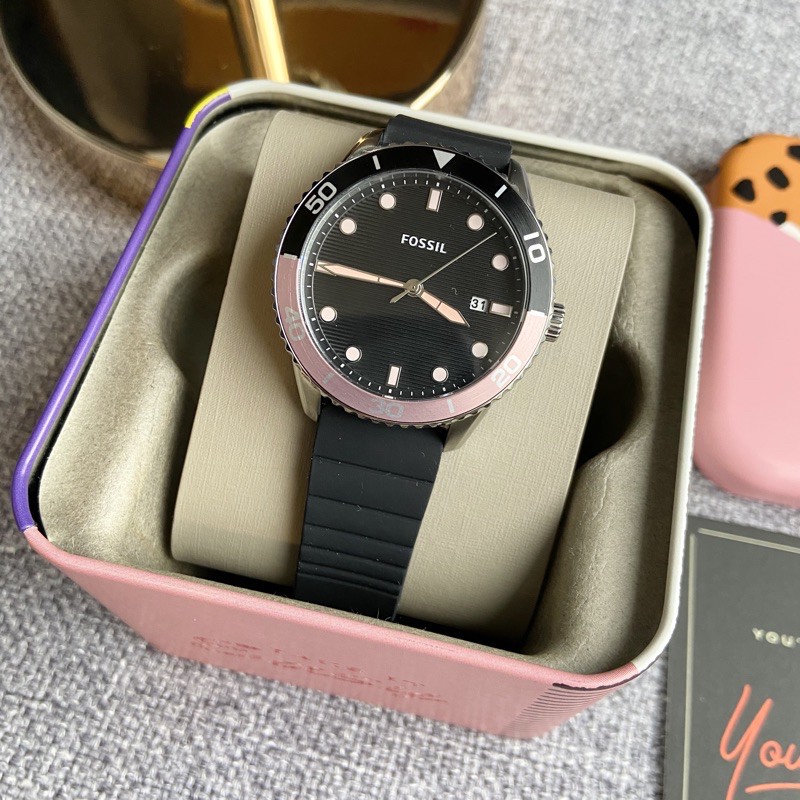👑ผ่อน0%~แท้100%👑  นาฬิกาข้อมือ  FOSSIL Dayle Three-Hand Date Black Silicone Watch BQ3628