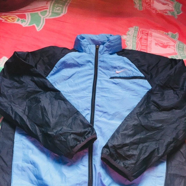 เสื้อแจ็คเก็ต Nike