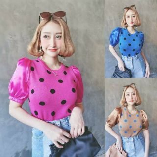 เสื้อไหมพรมแขนสั้น คอกลม ทอลายPOLKA DOT  แต่งแขนตุ๊กตาด้วยผ้าไหม บอกเลยขายดีมว้ากก