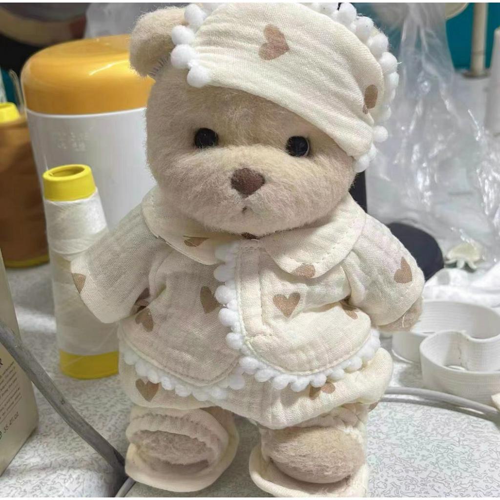 ชุดนอนลายหัวใจ เหมาะกับน้องหมี teddy tales ขนาด 20 ซม.