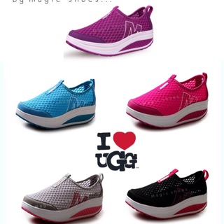 💕 UGG 💕  รองเท้าผ้าใบลำลอง เป็นงานผ้าใบเสริมพื้น ประมาณ 1 นิ้วงานน่าใส่ จะใส่แฟชั่นเก๋ หรือ จะใส่ว