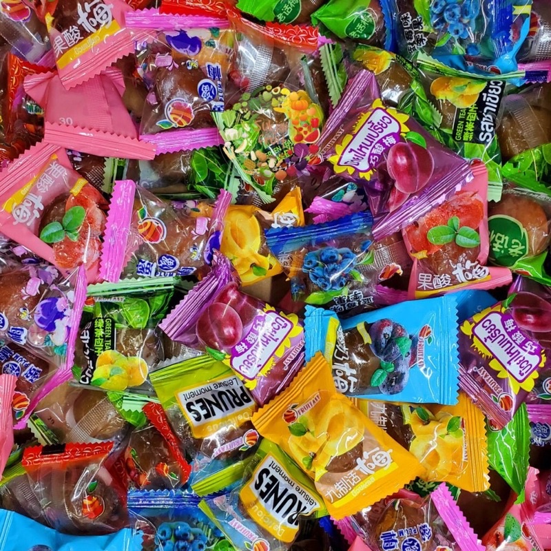 บ๊วยรวมรส บ๊วยคละรส ตรา Fruitasy  ตราฟรุ๊ตตาซี่ พรุน เชื่อม ขนาด 500 กรัม